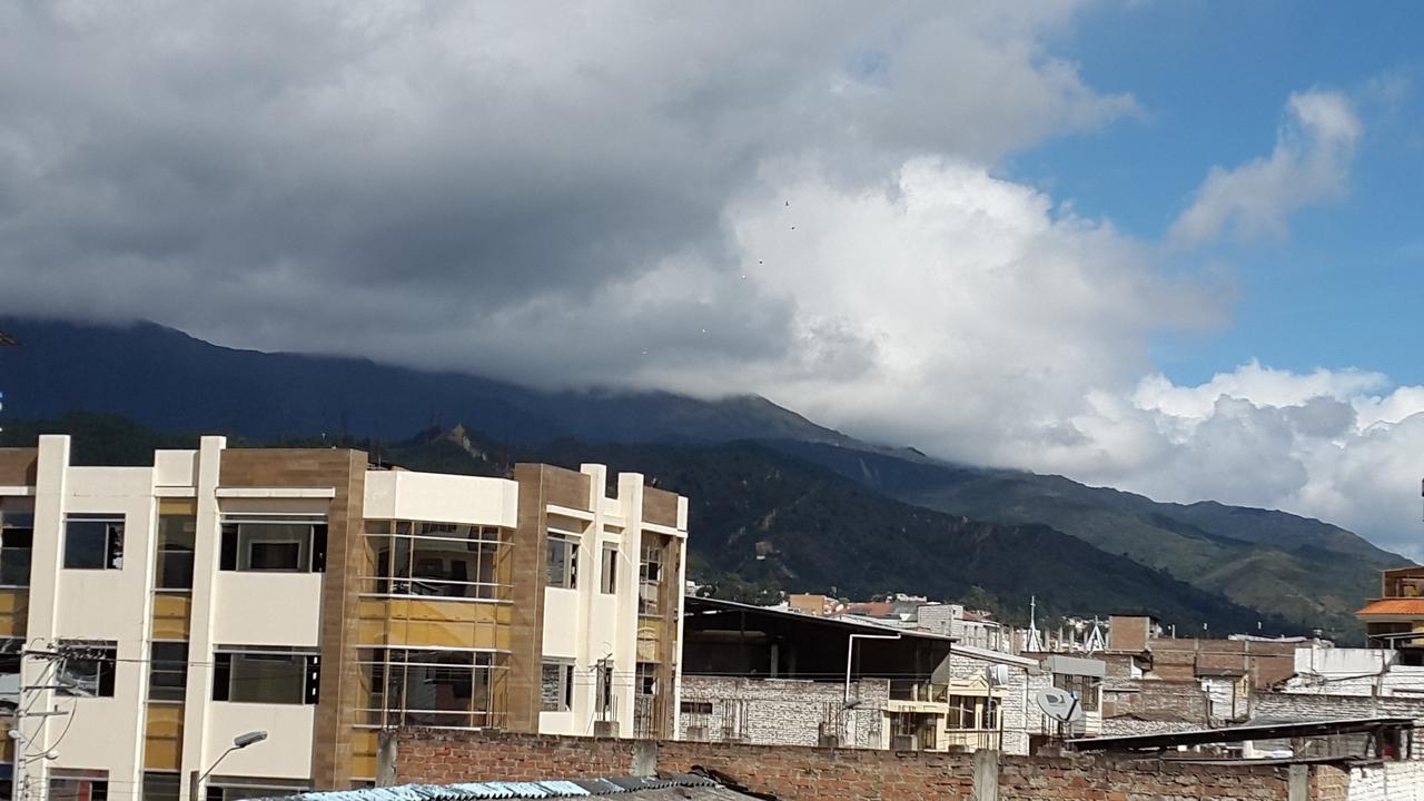洛哈 百合旅馆旅舍 外观 照片